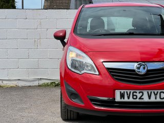 /photos/11258/1873e342-0300-63c8-5e39-4d01e514444f_i320x240.jpg