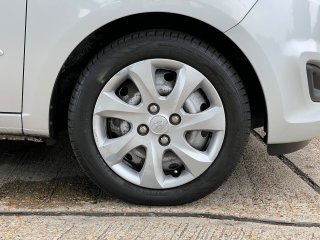 /photos/11258/5a21af3f-7d4f-35b9-e145-22a184b1b4f7_i320x240.jpg