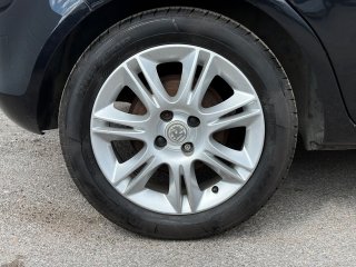 /photos/11258/6c3a5019-439d-7ce0-8e7c-0f6ac1f45d74_i320x240.jpg