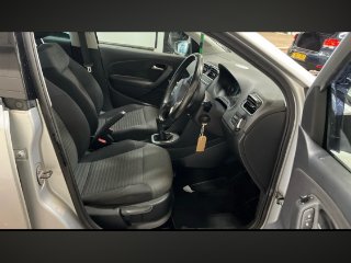 /photos/11258/8271c8aa-2758-ac61-6d66-0f2a87e7b7ec_i320x240.jpg