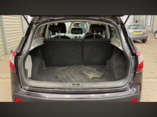 /photos/11258/a8aa8e5a-9574-3a19-f19a-8b6732412b32_i320x240.jpg