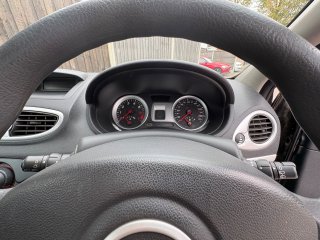 /photos/11258/ae6da555-b2aa-a379-11c7-7d225372d306_i320x240.jpg
