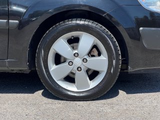 /photos/11258/b9d44a7e-79f5-e42a-8414-664ff442e266_i320x240.jpg