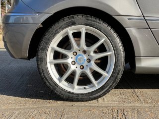 /photos/11258/b9e8b4bb-2851-478c-2661-8975d5ff7a4b_i320x240.jpg