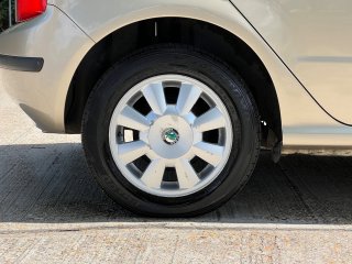 /photos/11258/ff2f1add-90c3-aa4c-749e-3519851c6d13_i320x240.jpg